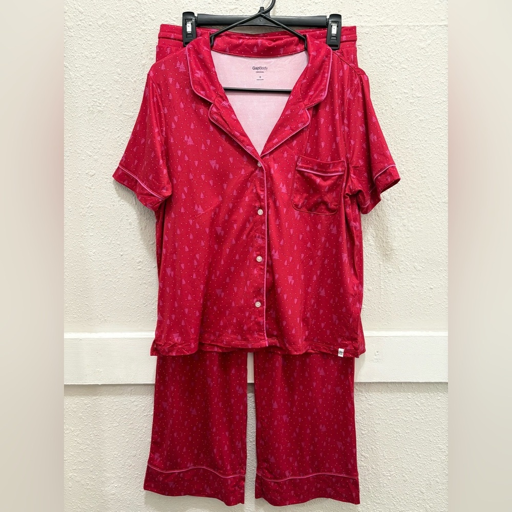Gap Body Red and Pink Christmas Tree Pajama Set Small